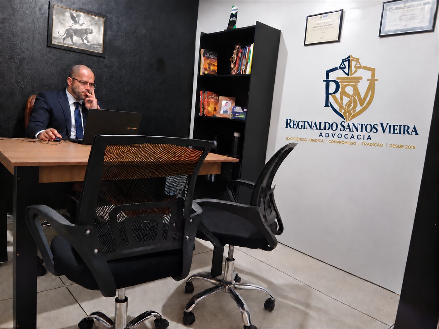 Sala de atendimento do escritório